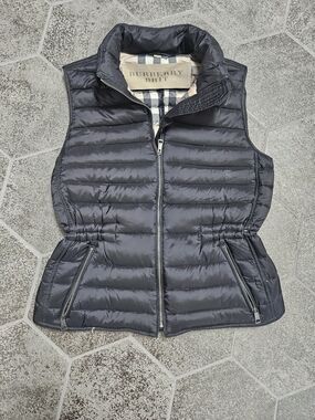 Burberry Women's Black Quilted Puffer Vest